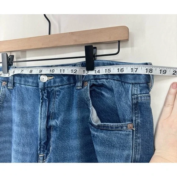 American Eagle Curvy Mom Jeans Strigid (size 16) - Picture 9 of 10